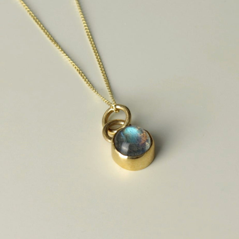 Solid 9ct gold Labradorite cabochon universe necklace