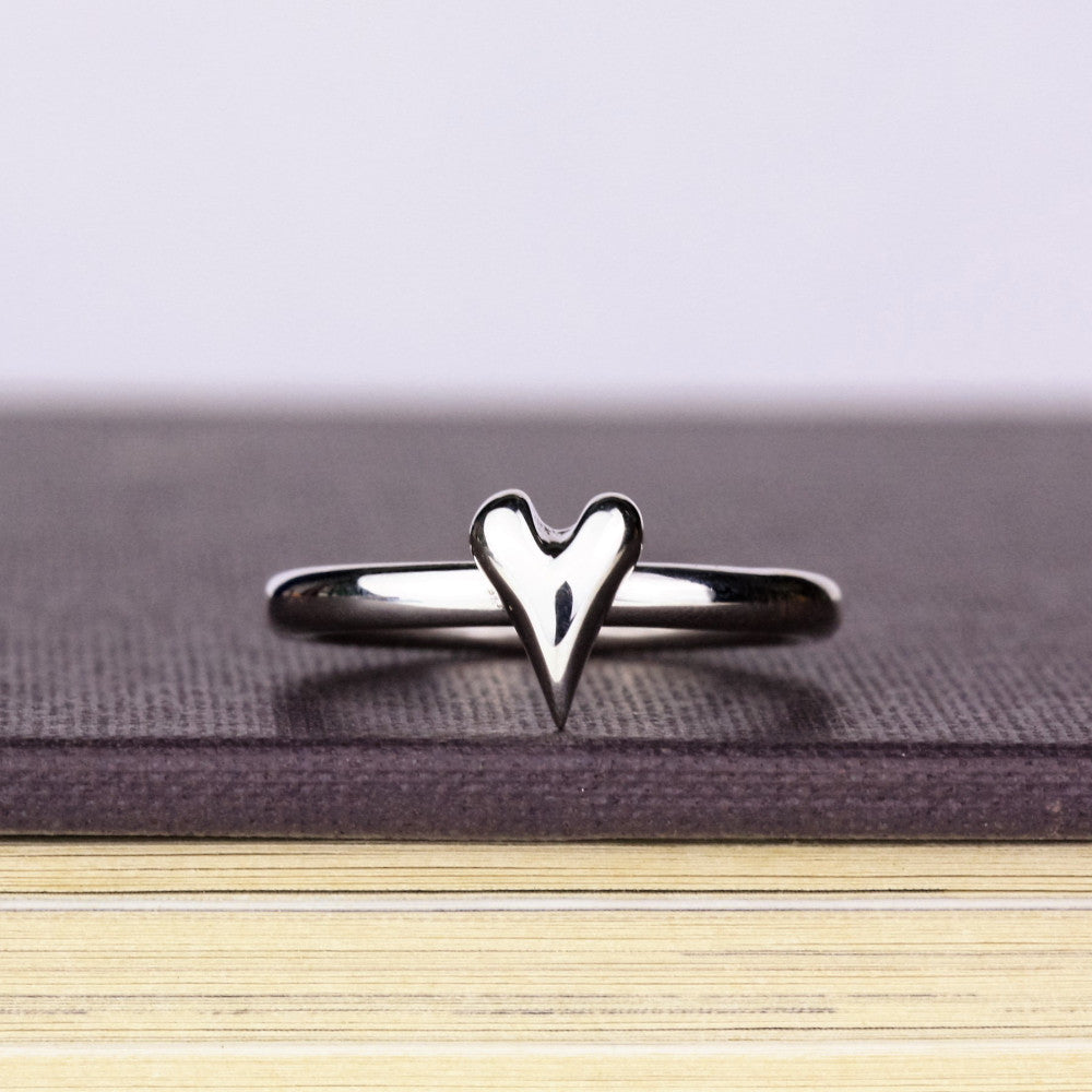 designer wild at heart silver heart ring band